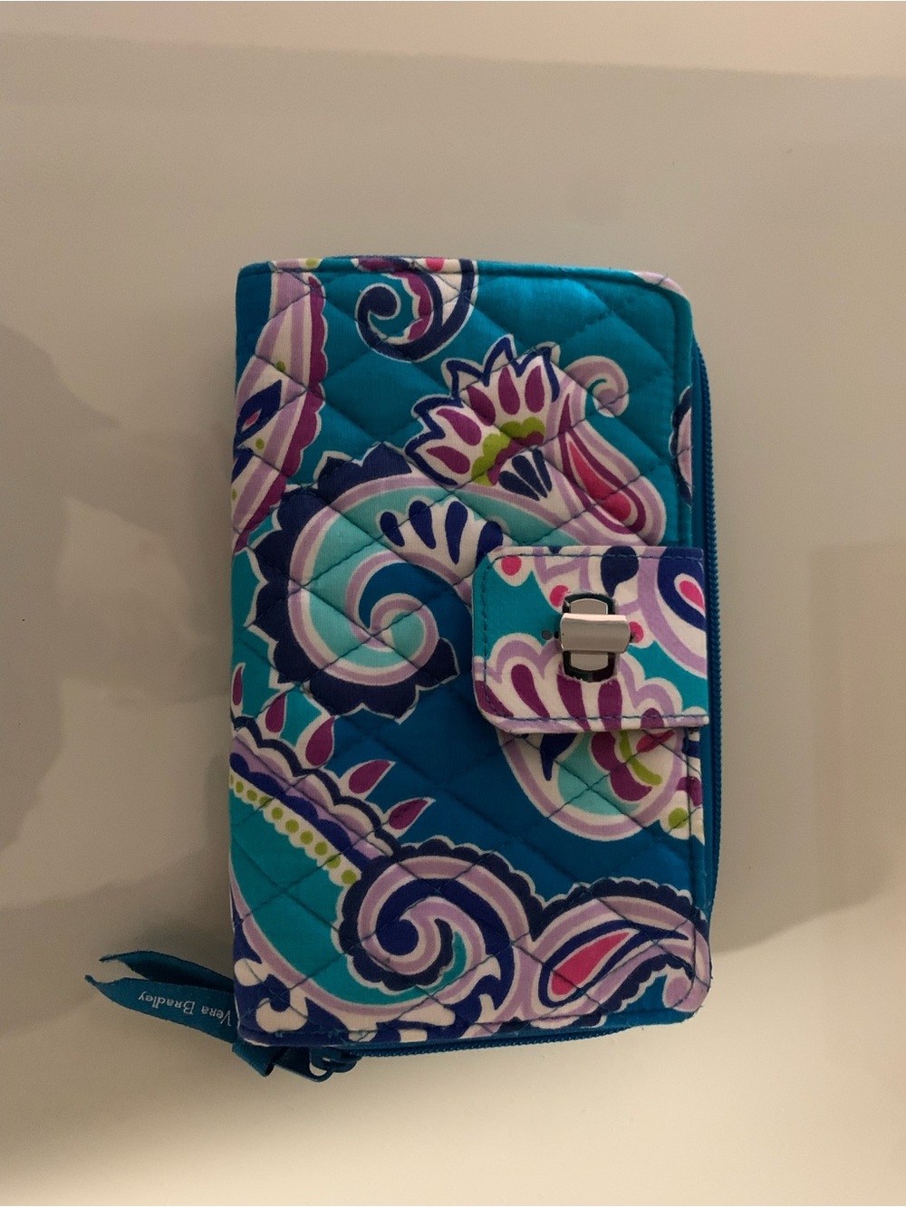 Beautiful Vera Bradley Wallet in Vibrant Teal and Purple Great Condition